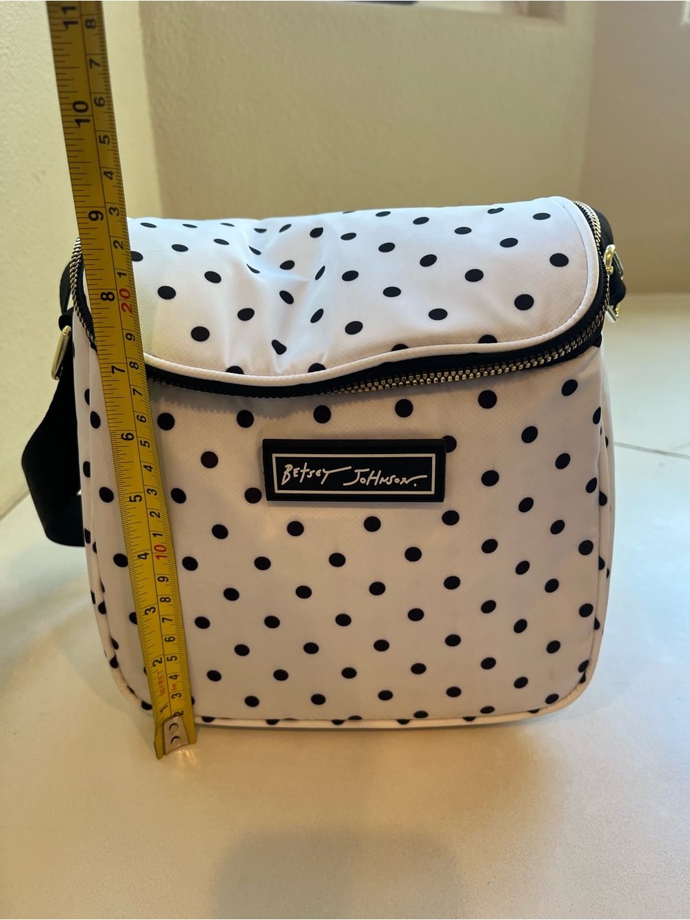Betsey Johnson White and Black Polka Dot Insulated Lunch Tote Bag - Picture 3 of 4